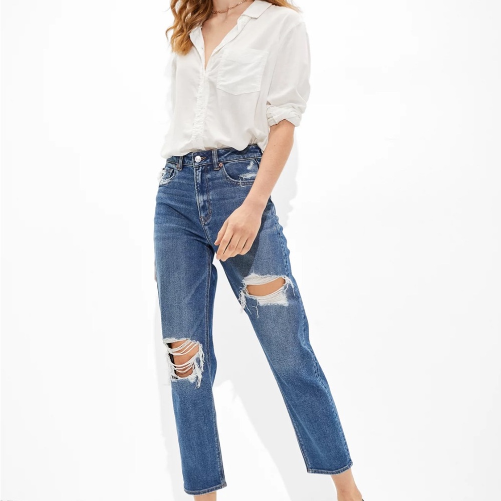 American Eagle Outfitters Mom Straight Jeans